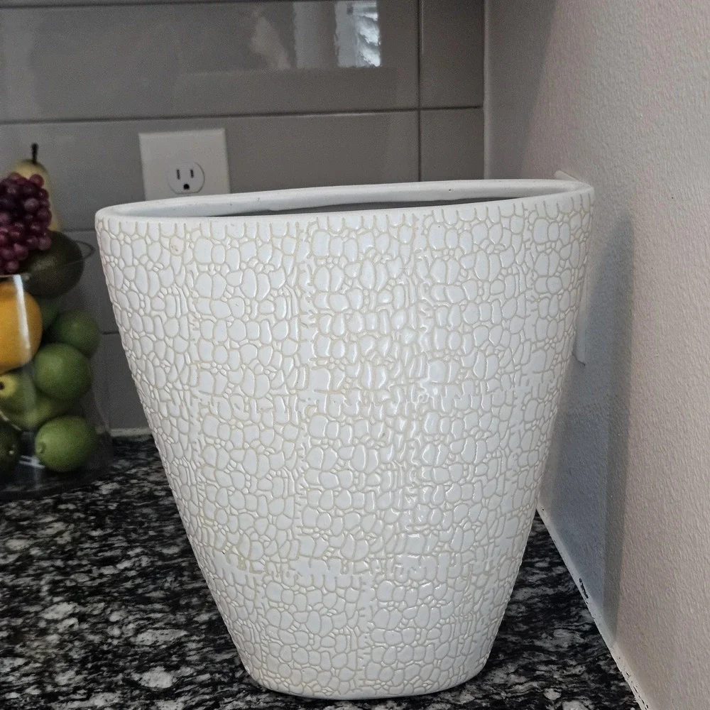 Textured White and Beige Decorative Elegant Ceramic Vase for Centerpiece